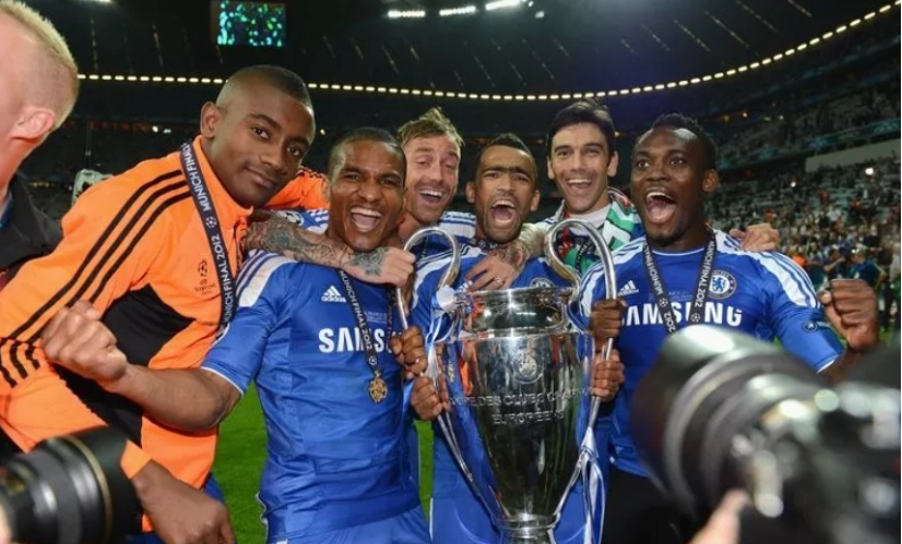 他的表现并 他的表现并